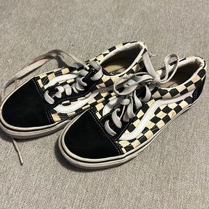 Vans black and white checkers